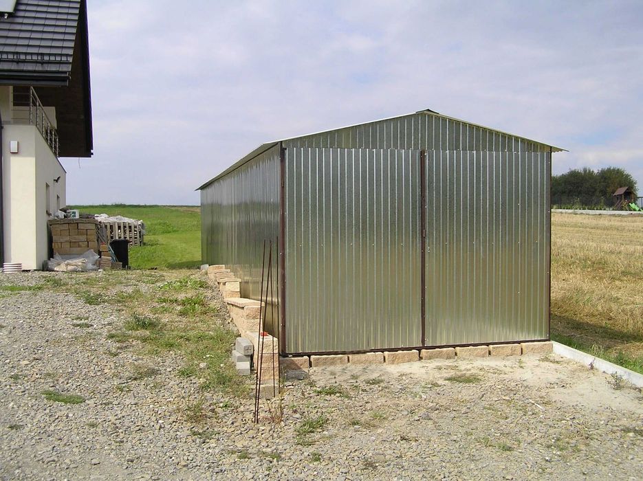 Garaż Blaszak Magazyn Wiata 13,5x3,3 z podwójną podłogą i oświetleniem