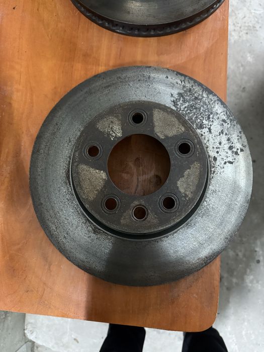 Комплект тормозні диски+супорта+колодки