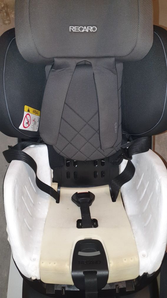 Sprzedam fotelik Recaro Zero.1