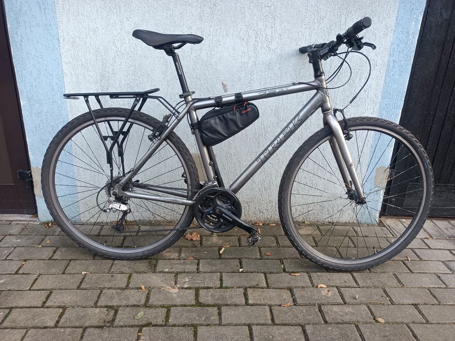Rower turystyczny trekkingowy miejski