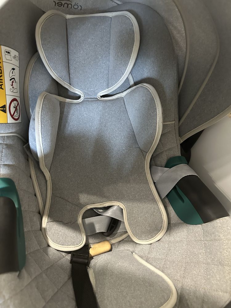 2 автокресла Britax с 0 до 4 лет