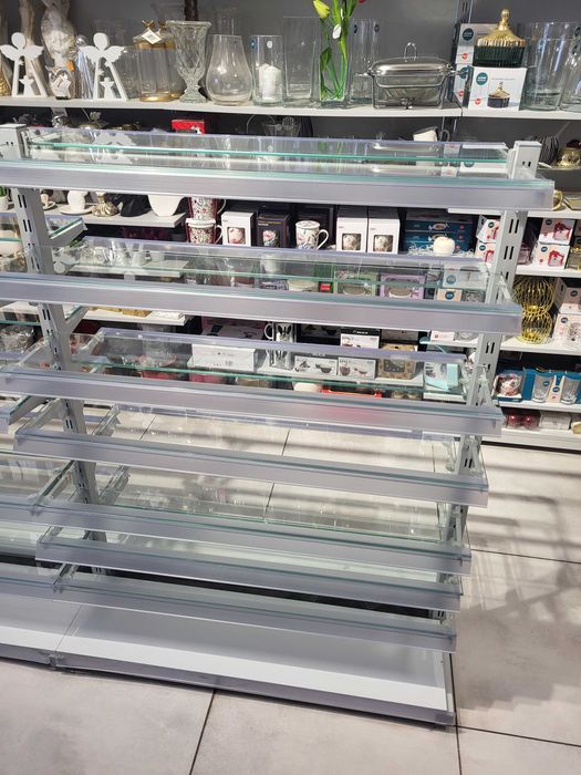 Regał sklepowy szklany Gablota Witryna szklana Wyposażenie Sklepu