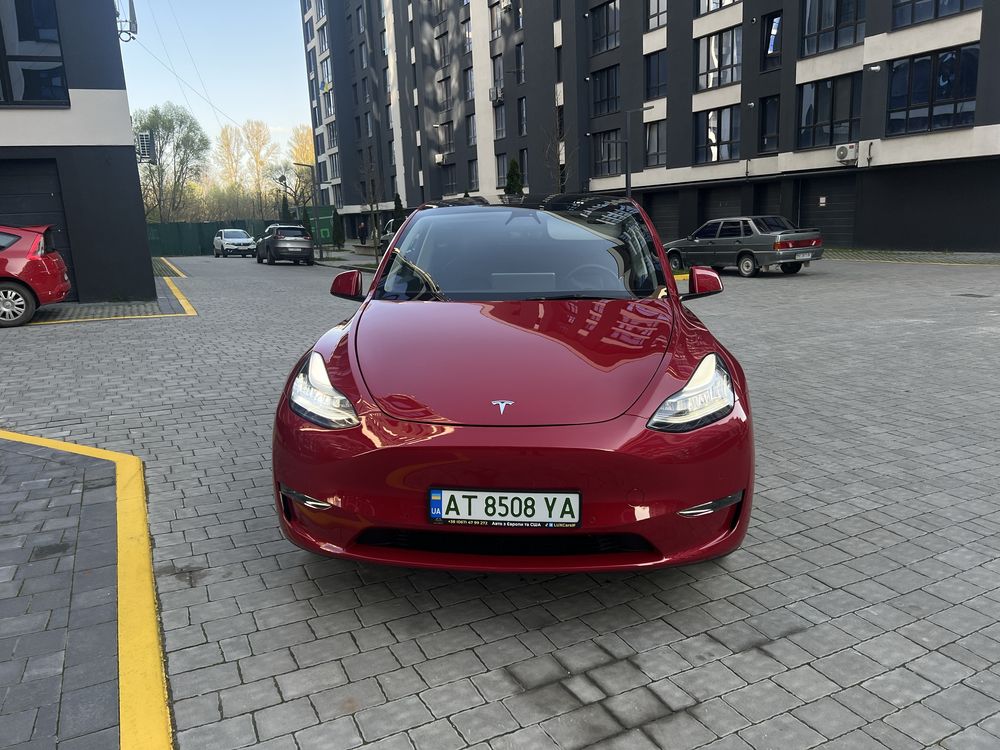 Tesla Y Long Range dual motor 82, kw Raizen