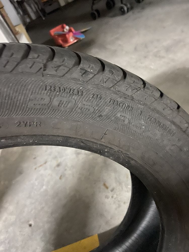 Vendo pneus usados