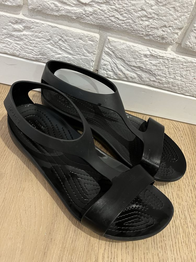 Sandałki Crocs Serena Sandal czarne