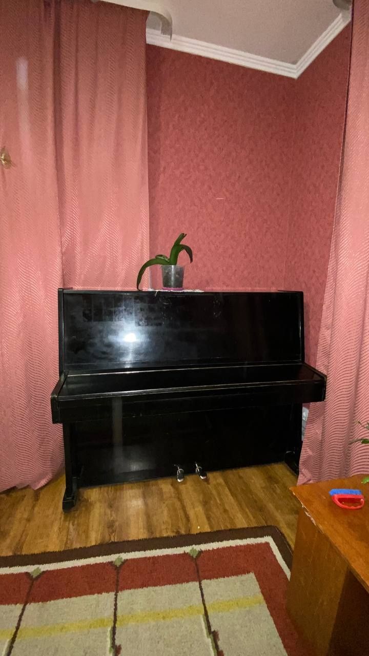 Продам фортепіано
