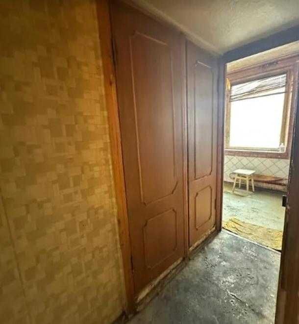 Продам самую дешёвую квартиру в 520 м/р.