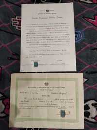 Diplomas escolares antigos colecionáveis