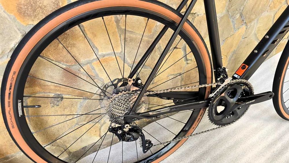 Алюмінієвий шосейний велосипед Canyon Endurace 105 AL Disc