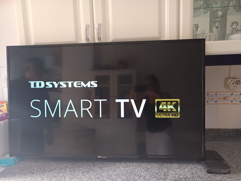 Tv TD systems 50" smart 4k