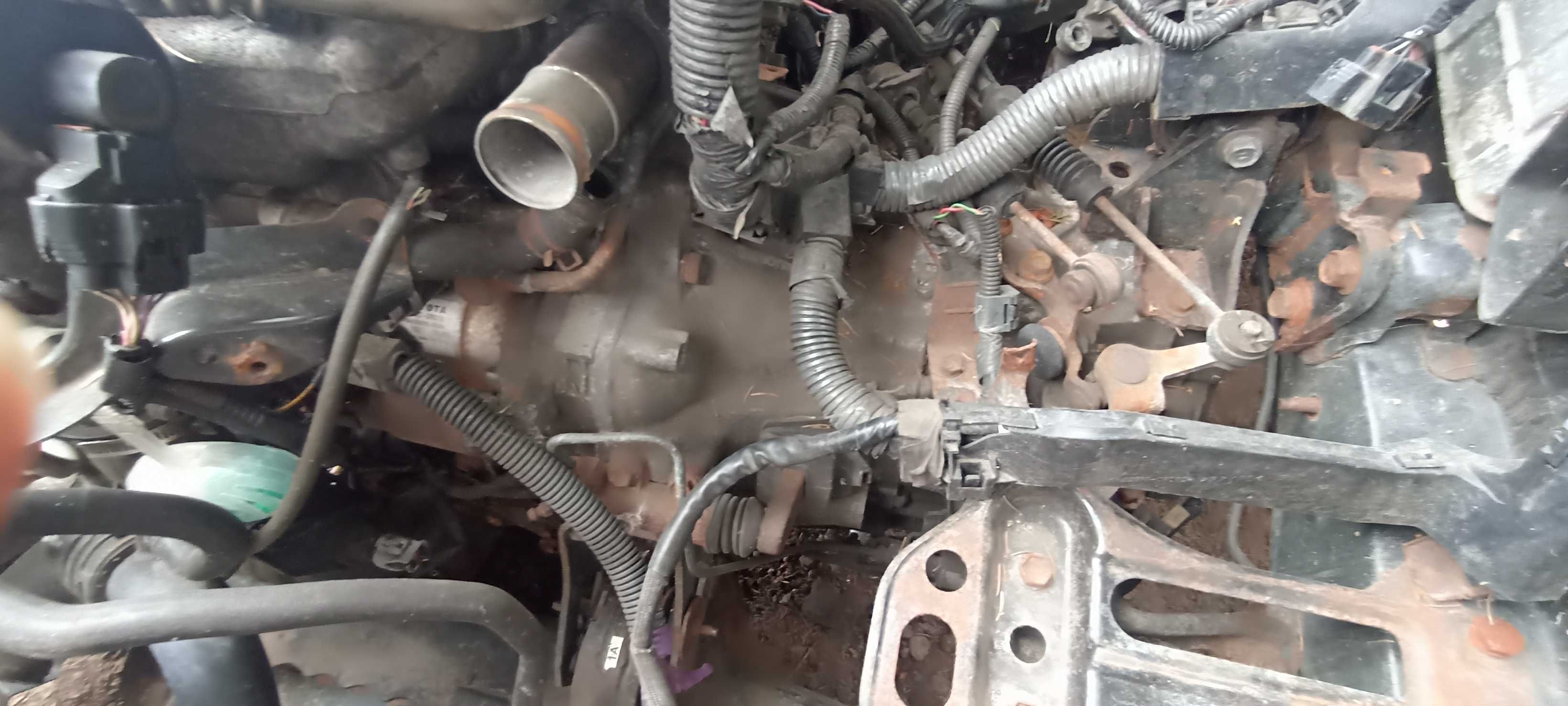 skrzynia biegów  toyota auris e15 2.2  2adfhv