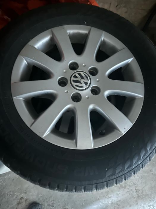 Зимова гума Nokian 205/65/r15