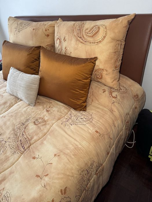 Cama casal articulada com motor