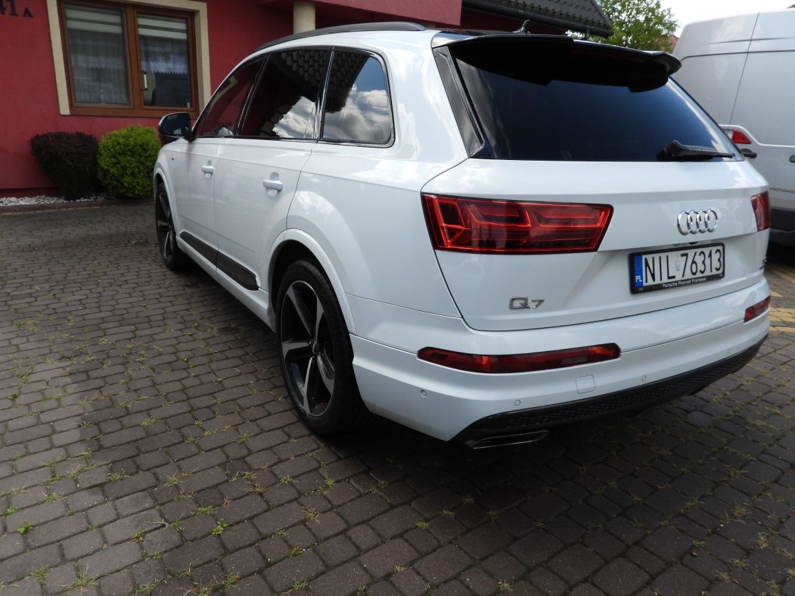 Audi Q7  3 x s-line oś skrętna