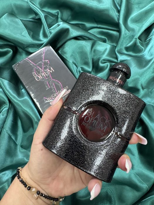 Black Opium Neon EDP 90 ml