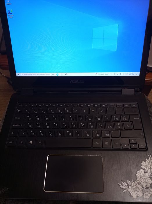 Продам ноут asus flip tp301ua