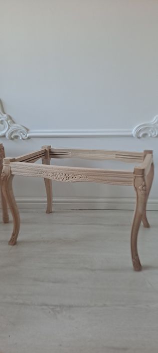 Stylowa pufa podnóżek stołek taboret Ludwik Ludwikowski Medalion