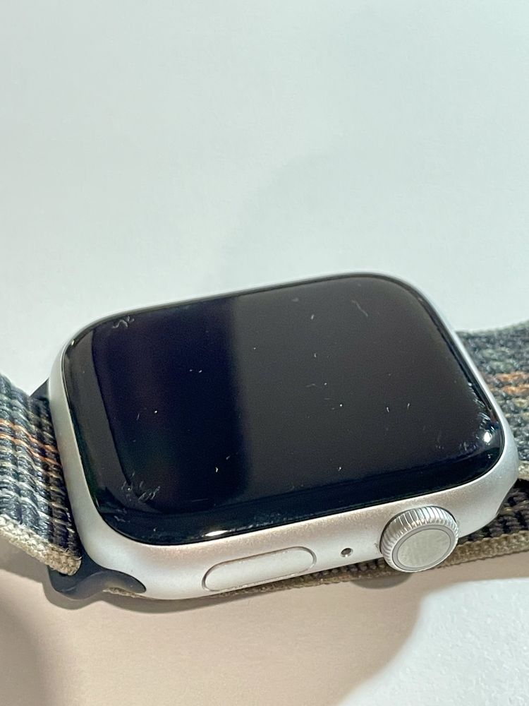 Apple Watch Series 8 45 mm GPS