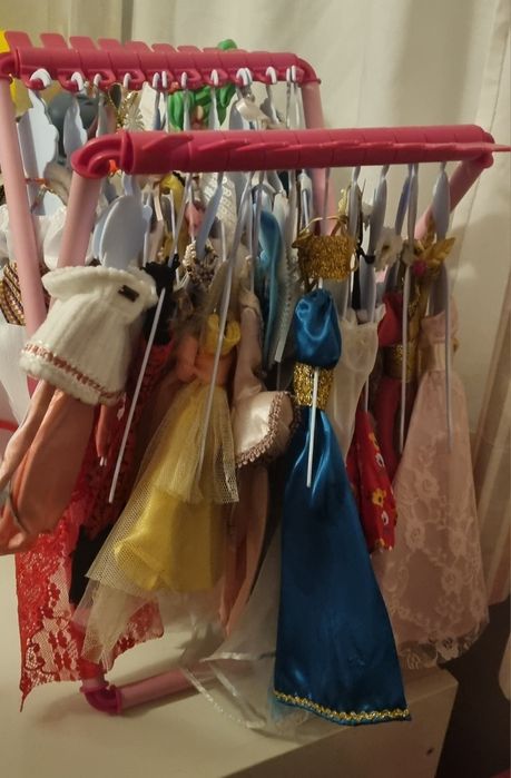 Colecção Vestidos do Mundo Barbie