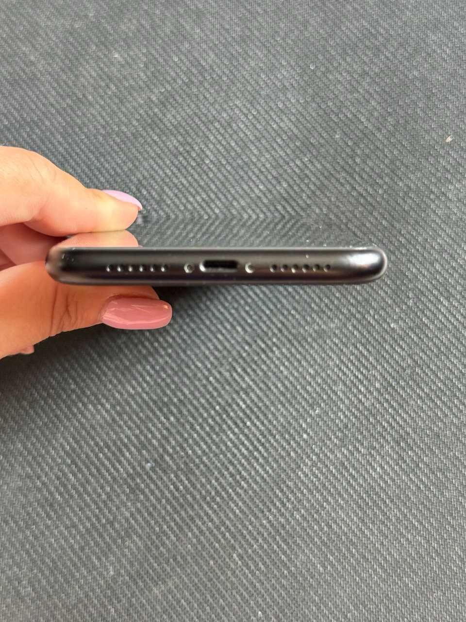 iPhone XR 64GB (Black)
