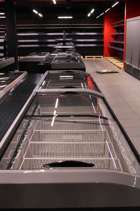 Морозильные лари. Холодильные витрины Торговое и кассовое оборудование