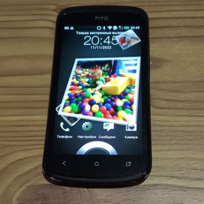 HTC One S Black хороший,качественный