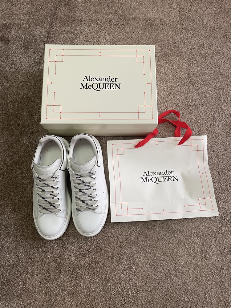 Sapatilha Alexander McQueen
