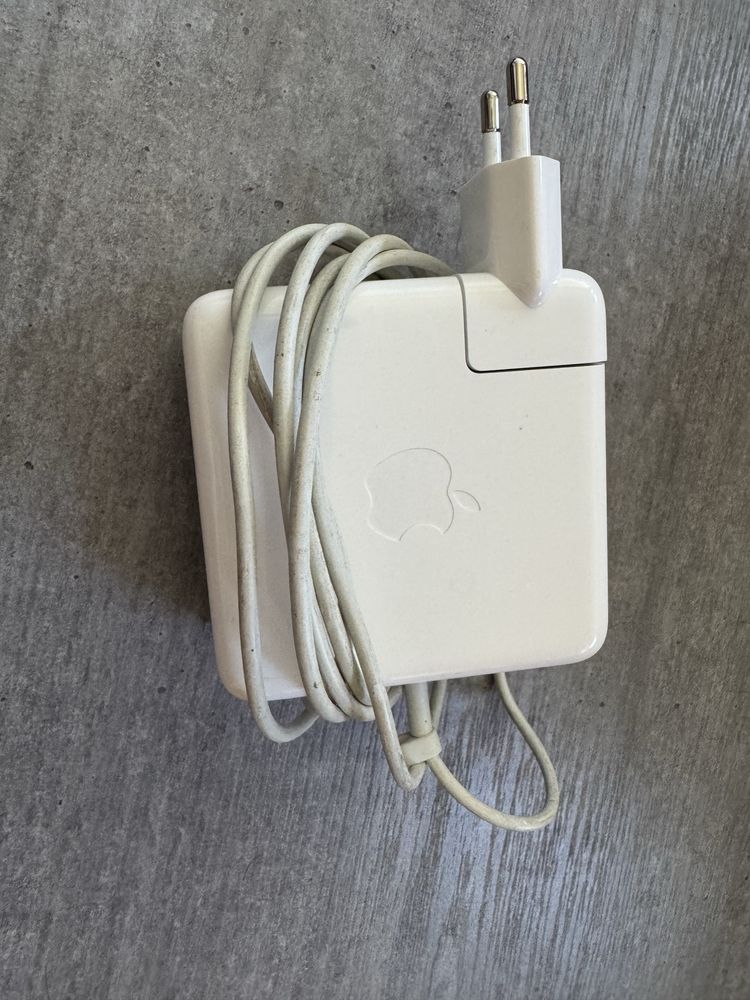 Macbook pro 2014 c/ bateria inchada (para peças)