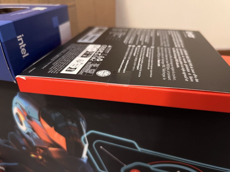 Komputer gamingowy I7 13700KF RX 7800 XT 32GB DDR5 1TB biały nowy!