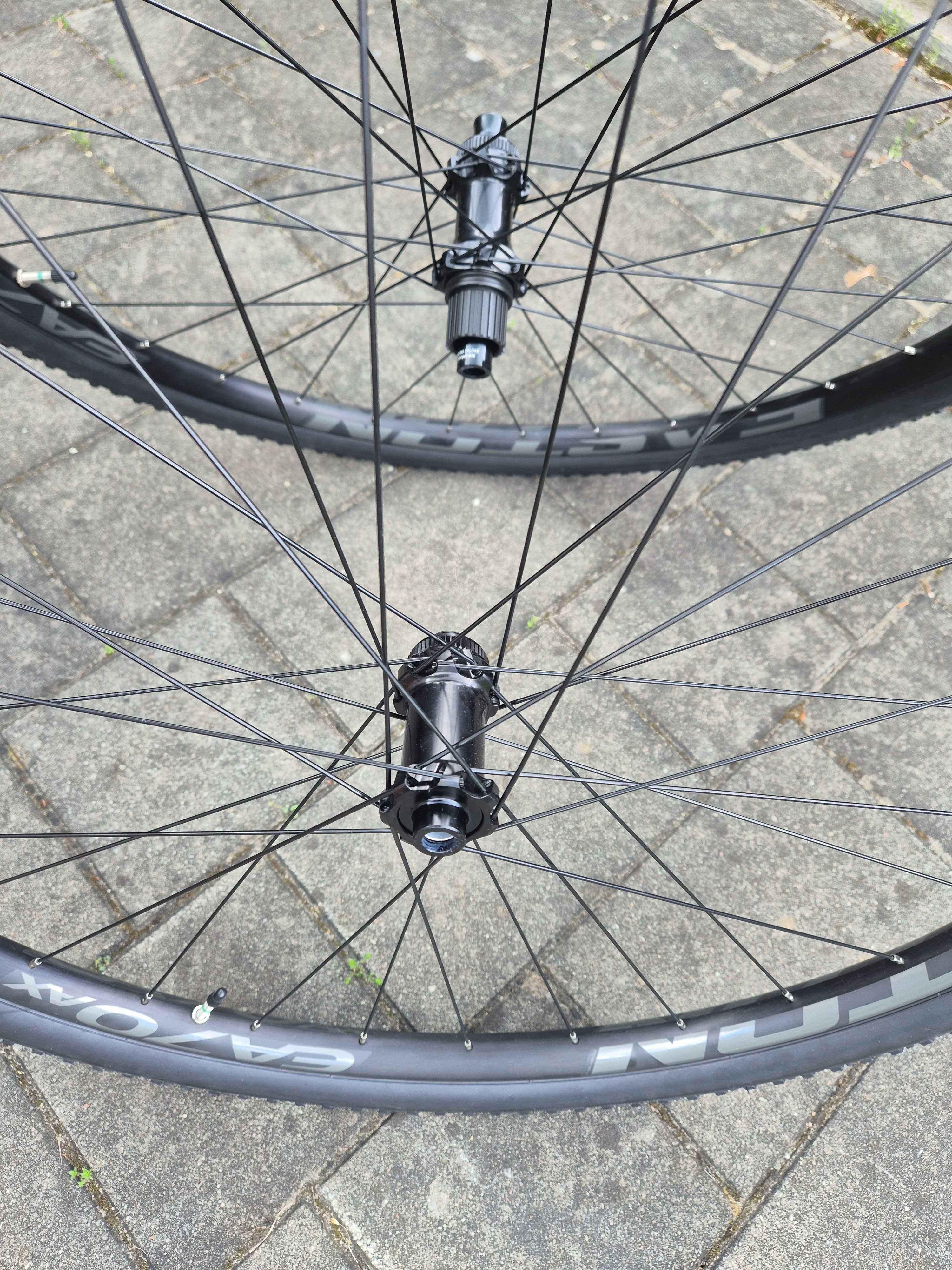 Komplet kół EASTON EA70 AX Disc + Maxxis Rambler 45