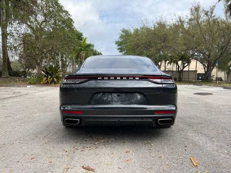 2021 Porsche Panamera