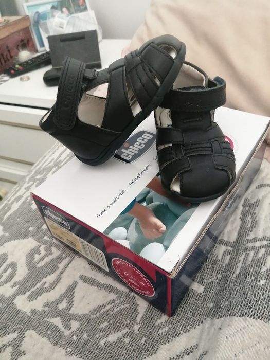 Sandálias bebe chico