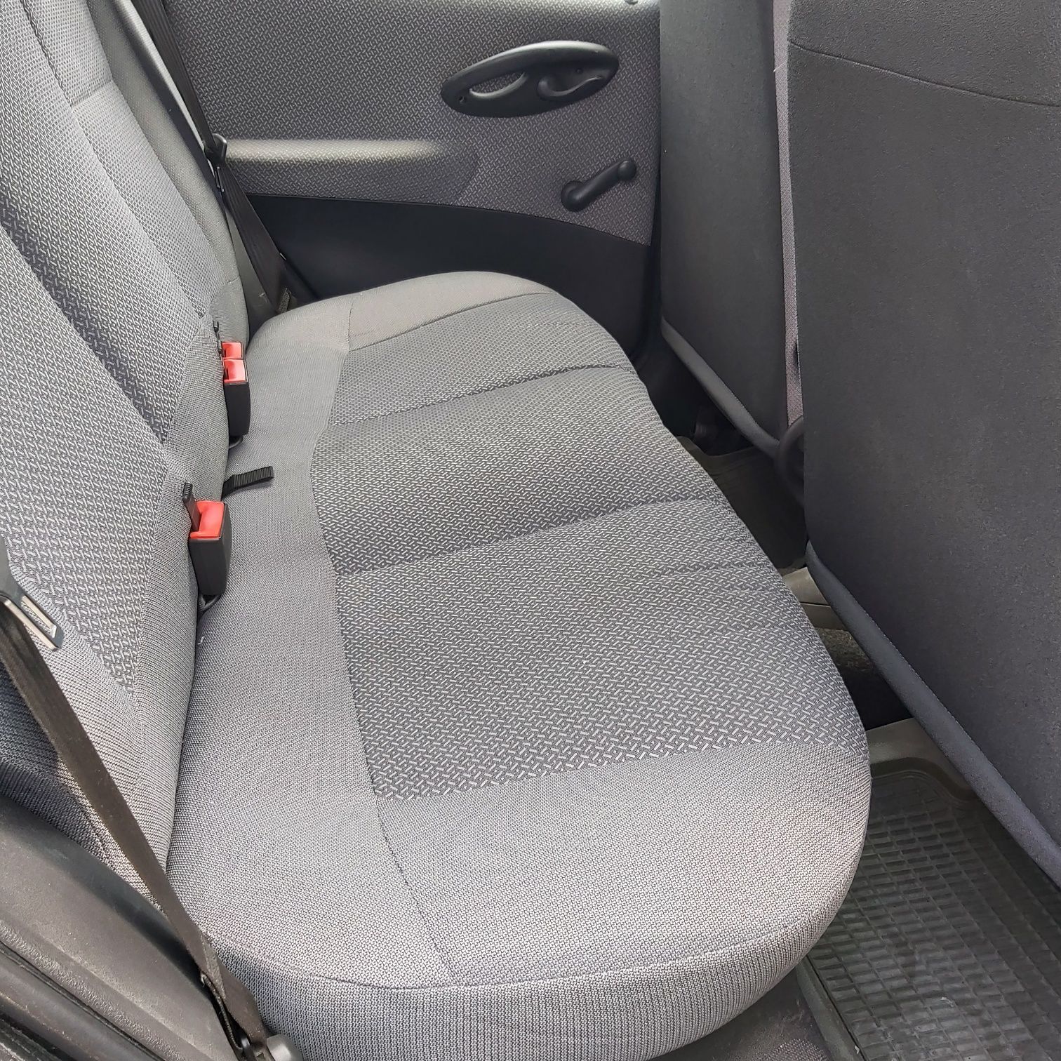 Fiat Punto2, przebieg 96000, nieuszkodzony.Badanie ważne 13.05.2026