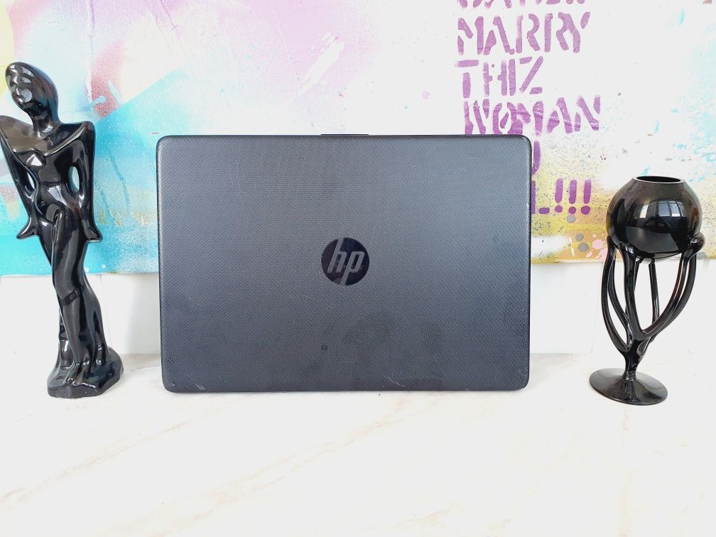 Ноутбук HP . 10-e покоління