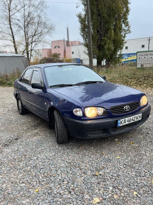 Toyota Corolla 1.4 бензин В ОТЛИЧНОМ СОСТОЯНИЕ