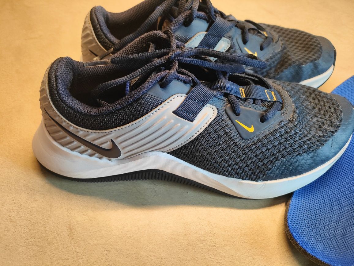 Buty Nike MC Trainer r. 42