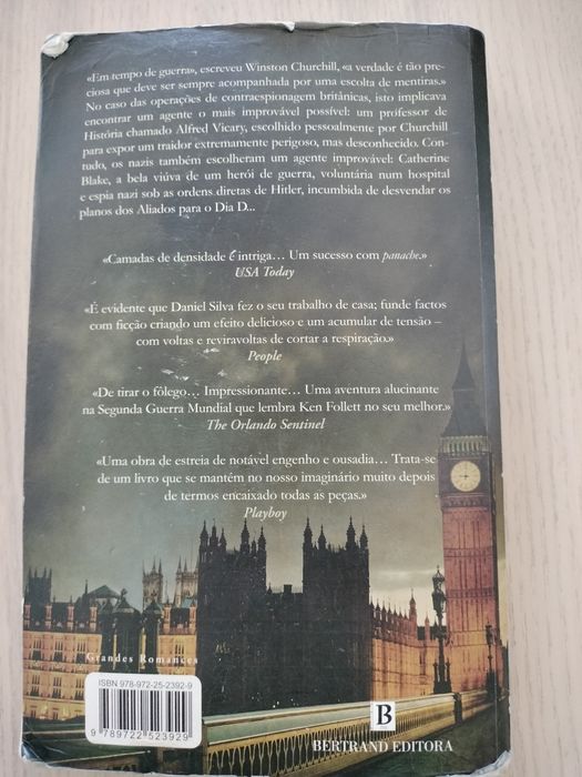 Livro "O espião improvável"