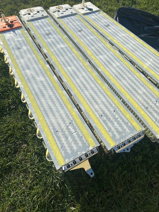 Модуль на Тесла модель Y