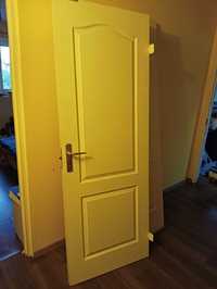 Drzwi drewniane (2 sztuki)