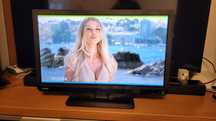 Telewizor Toshiba, model 24W1333G.
Rozmiar: 24 cale.
Komplet z pilotem
