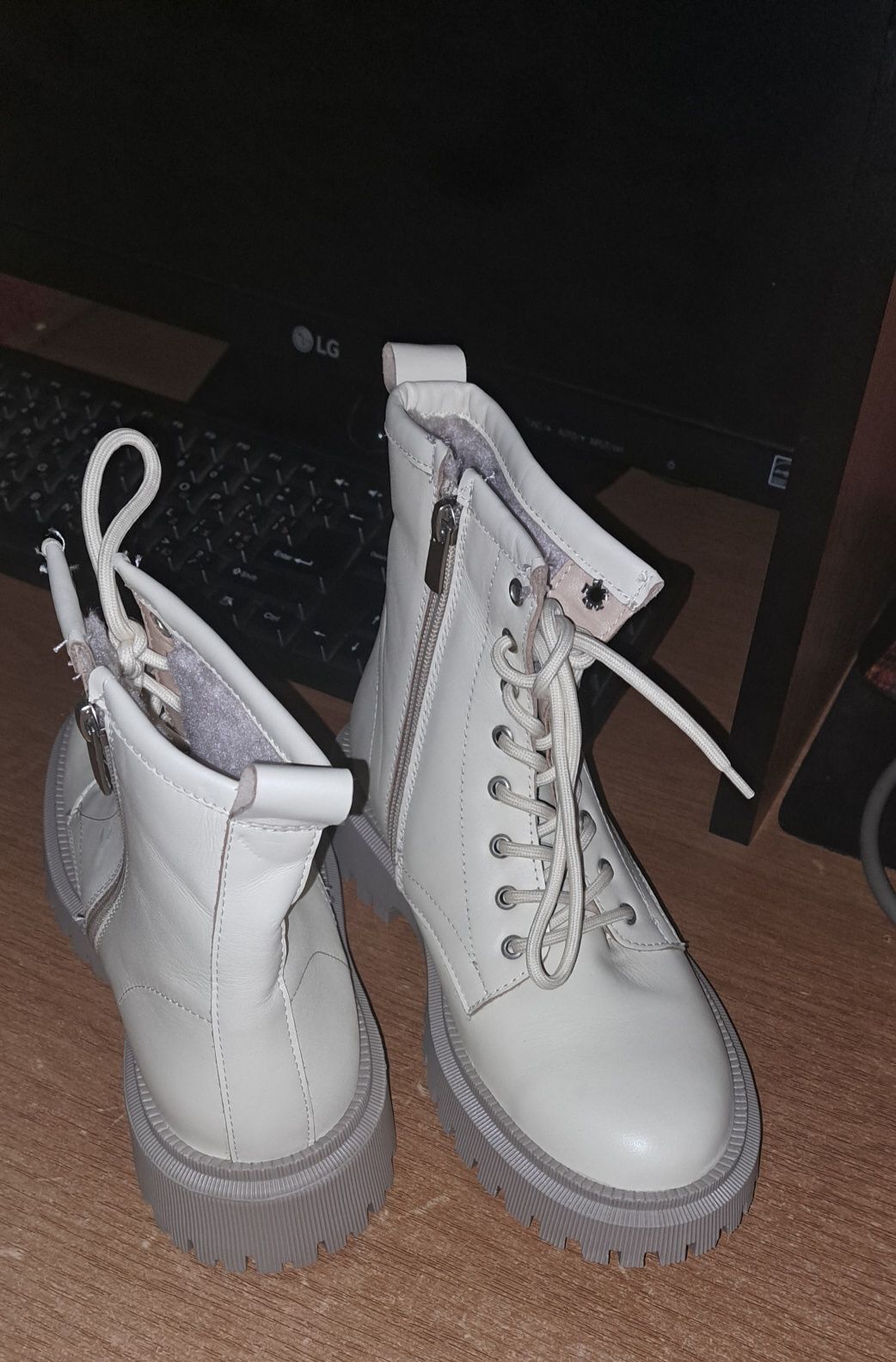 Зимние ботинки модные