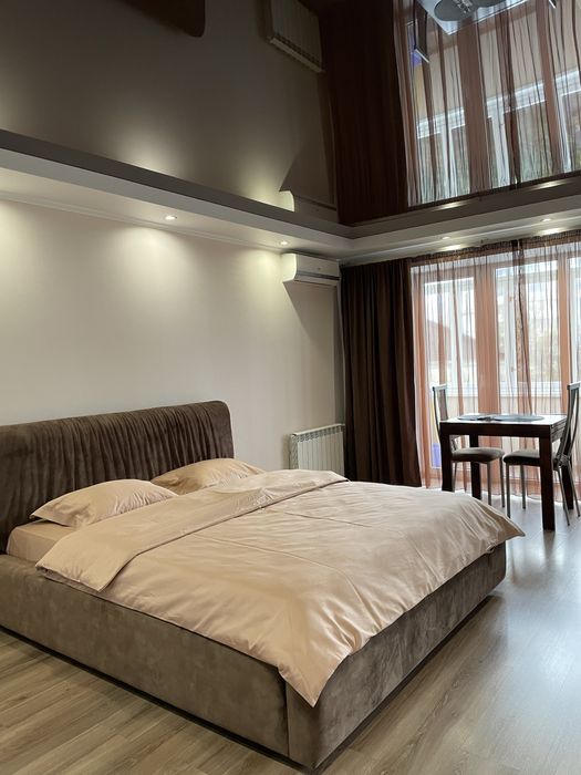 Центр міста , парк Шевченка