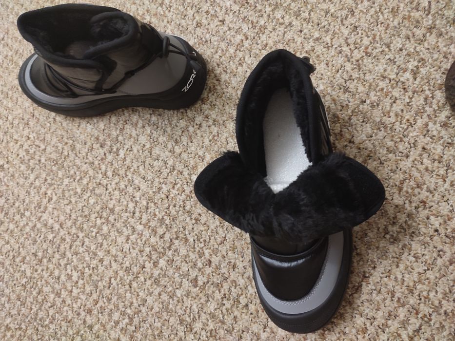 Ботинки дутики зимові чоловічі (унісекс) на штуч.хутрі 39 розміру