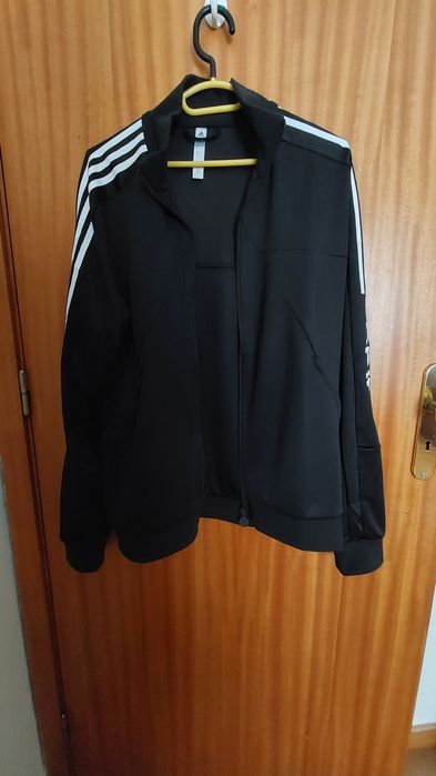 Casaco Adidas Wordmark (tamanho M)