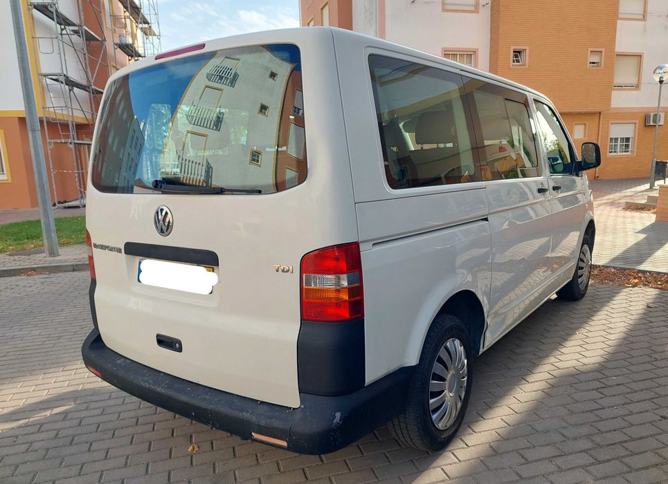 VW Transporter T5 1.9 TDI 9 lugares