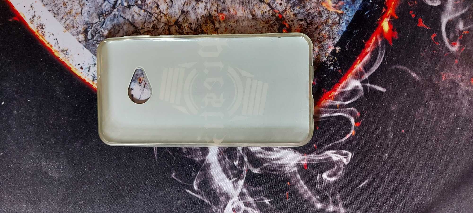 Etui na telefon  HTC z edycji {LORD KRUSZWIL - PRESTIŻ}