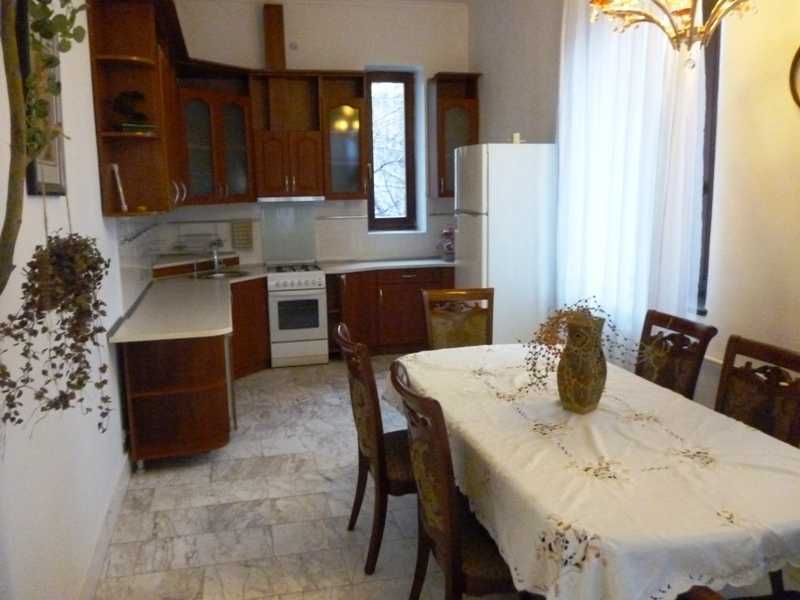 Отличная Квартира/ дом свой дворик 3 спальни пл Екатерининская