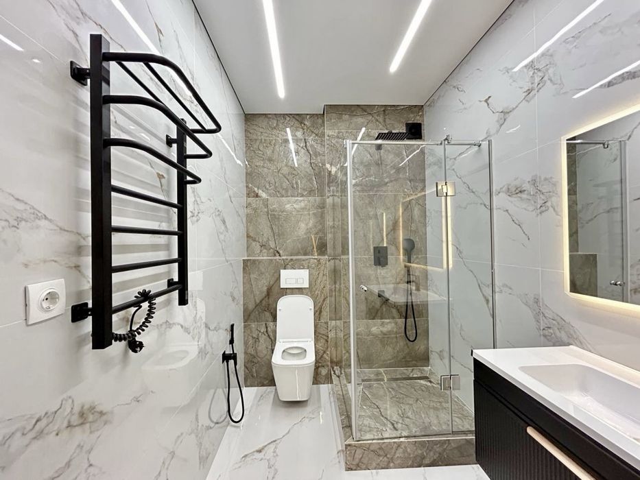 Центр 2кім 64м ремонт меблі техніка і/о газ вул. Коновальця Main House