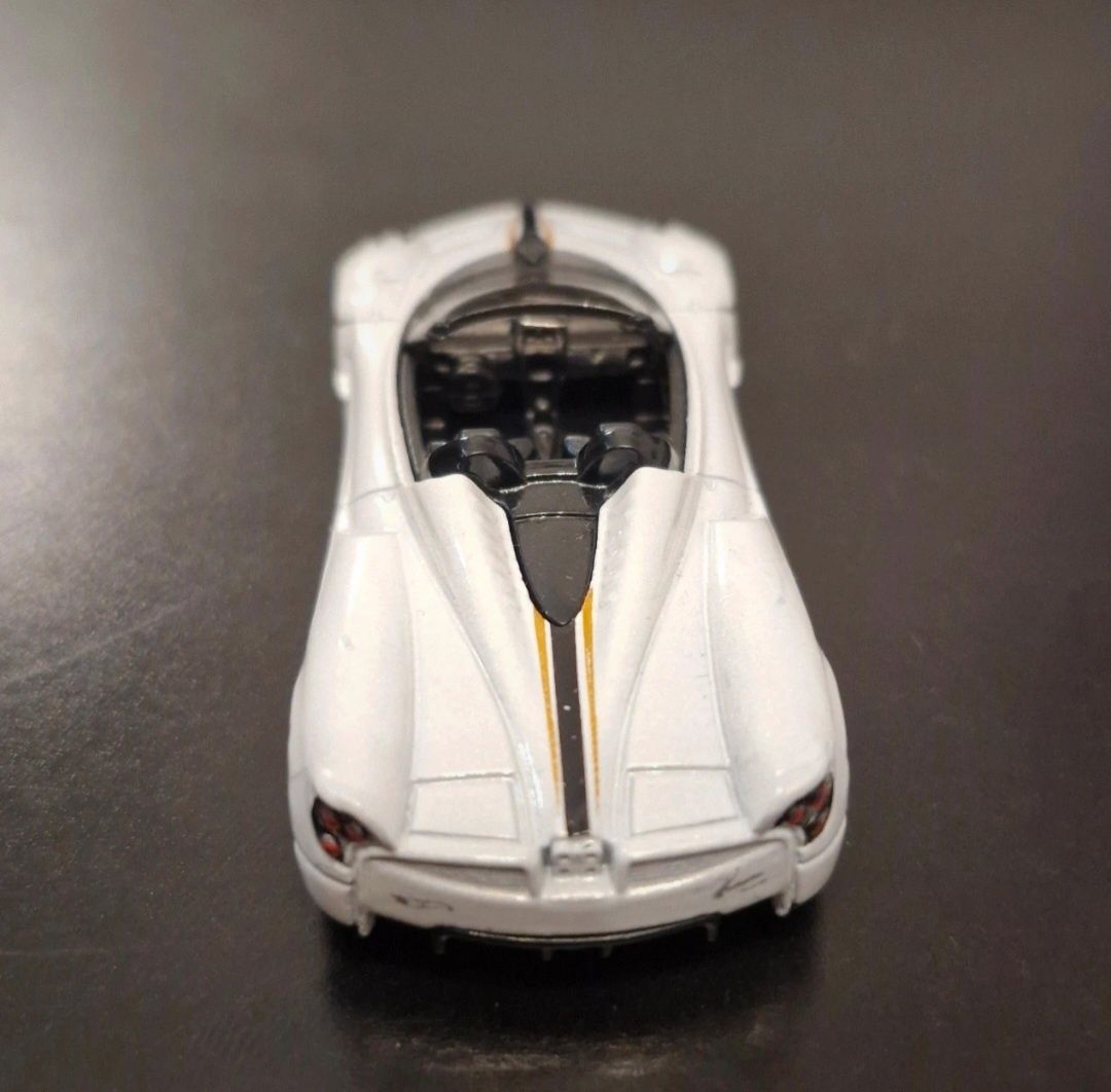 Hot wheels pagani huayra