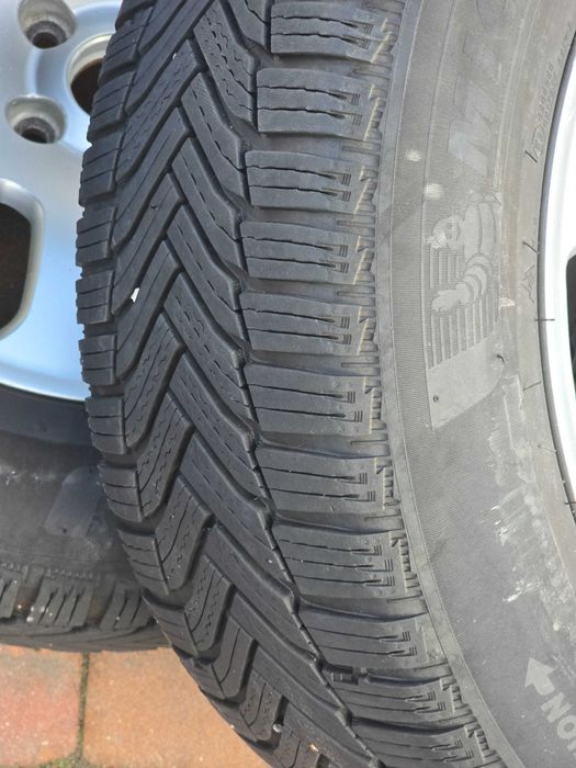 Opony Zimowe Michelin Alpin 6 195/65 R15
Tylko Po Dwóch Sezonach .